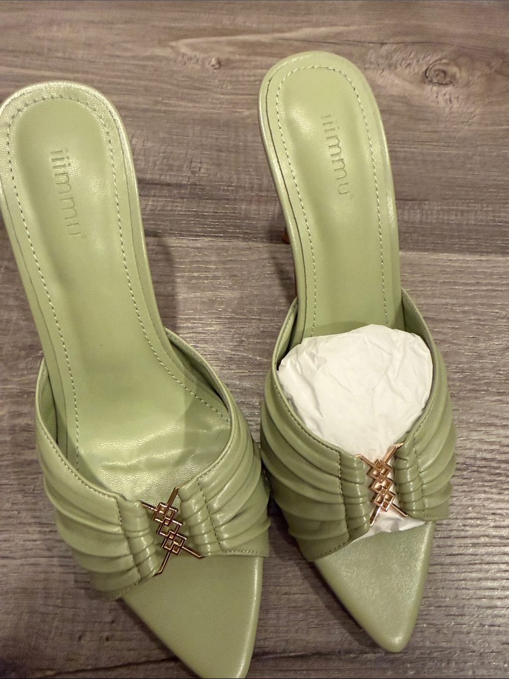 Women’s Pointed Toe Slide Heels in Light Green